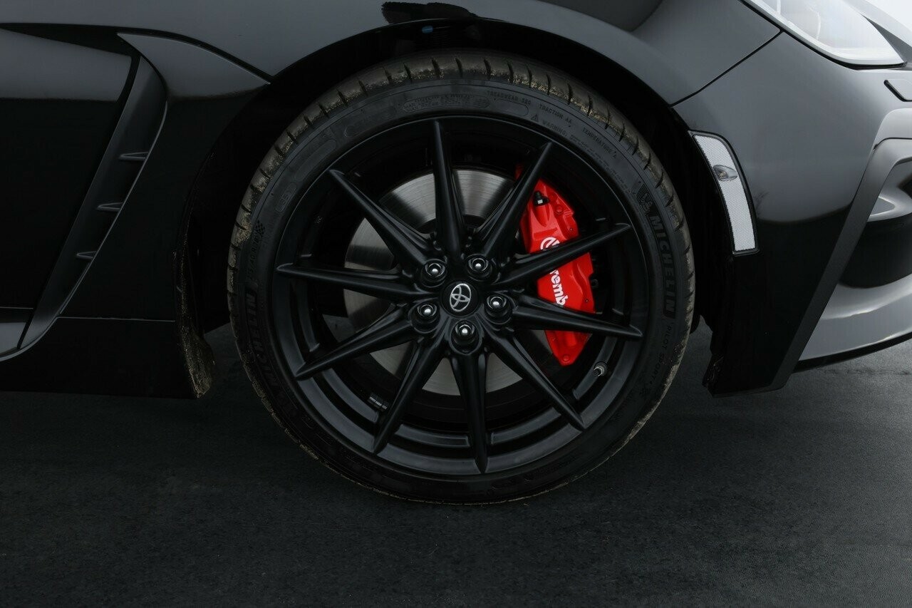 Toyota Gr86 image 4