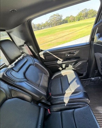 https://vehicle-cdn.autoleague.cloud/30675_61039402_7.jpg