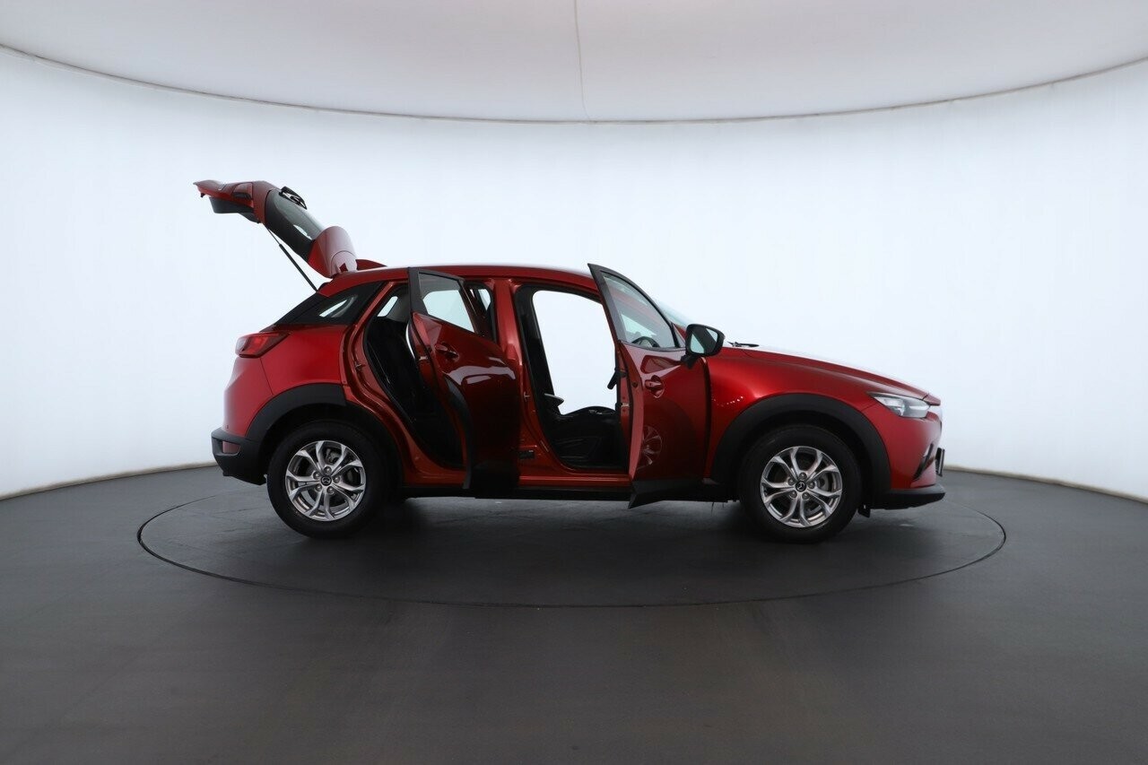 Mazda Cx-3 image 2