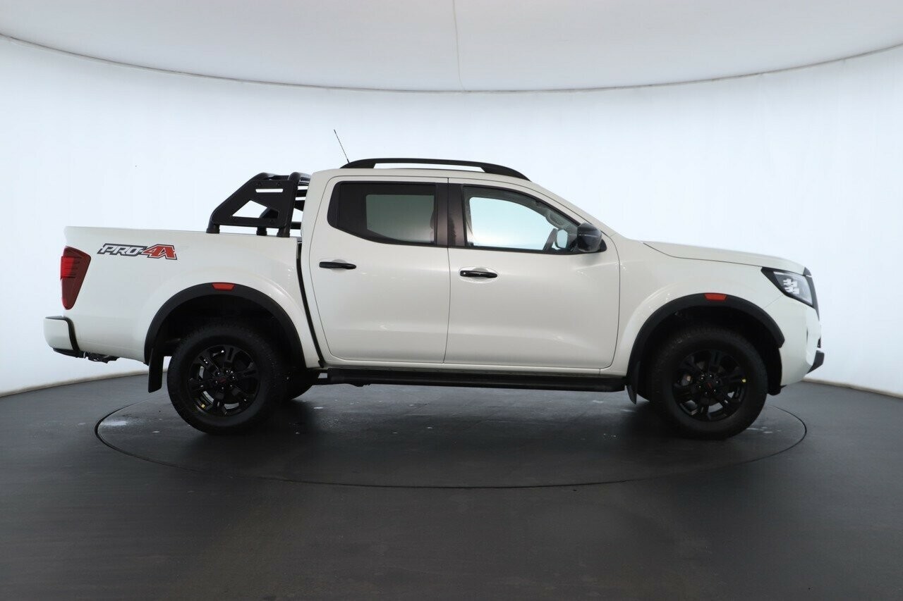 Nissan Navara image 3