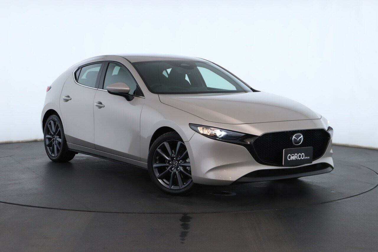 Mazda 3 image 1