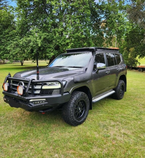 Toyota Landcruiser image 2