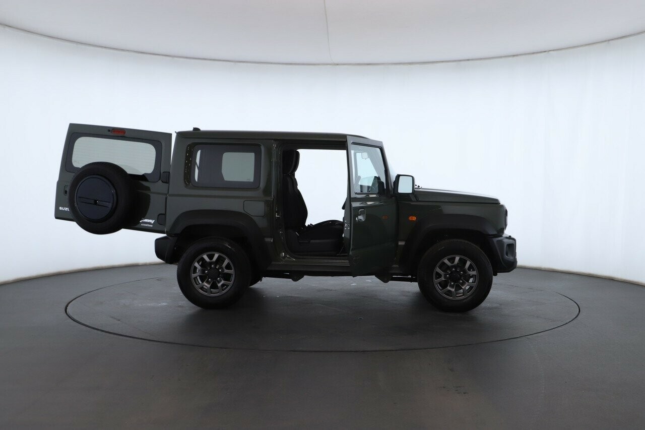 Suzuki Jimny image 2