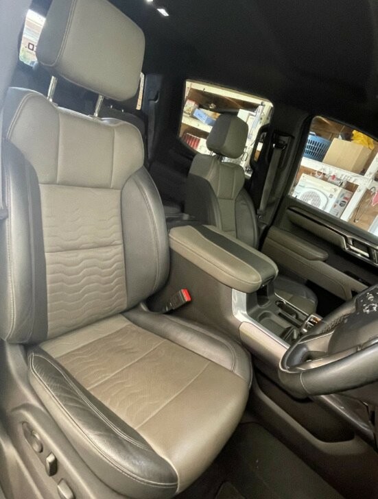 Chevrolet Silverado image 4