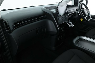 https://vehicle-cdn.autoleague.cloud/30675_61039871_31.jpg