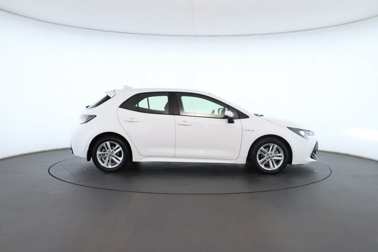 Toyota Corolla image 3