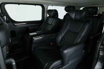 https://vehicle-cdn.autoleague.cloud/30675_61039895_30.jpg