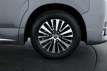 https://vehicle-cdn.autoleague.cloud/30675_61039895_4.jpg