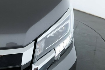 https://vehicle-cdn.autoleague.cloud/30675_61039895_9.jpg