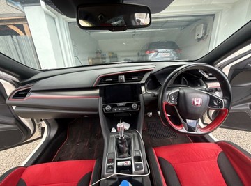 https://vehicle-cdn.autoleague.cloud/30675_61039912_5.jpg