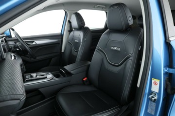 https://vehicle-cdn.autoleague.cloud/30675_61039937_29.jpg