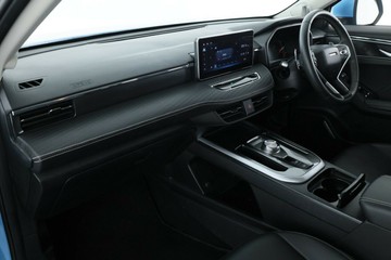 https://vehicle-cdn.autoleague.cloud/30675_61039937_30.jpg