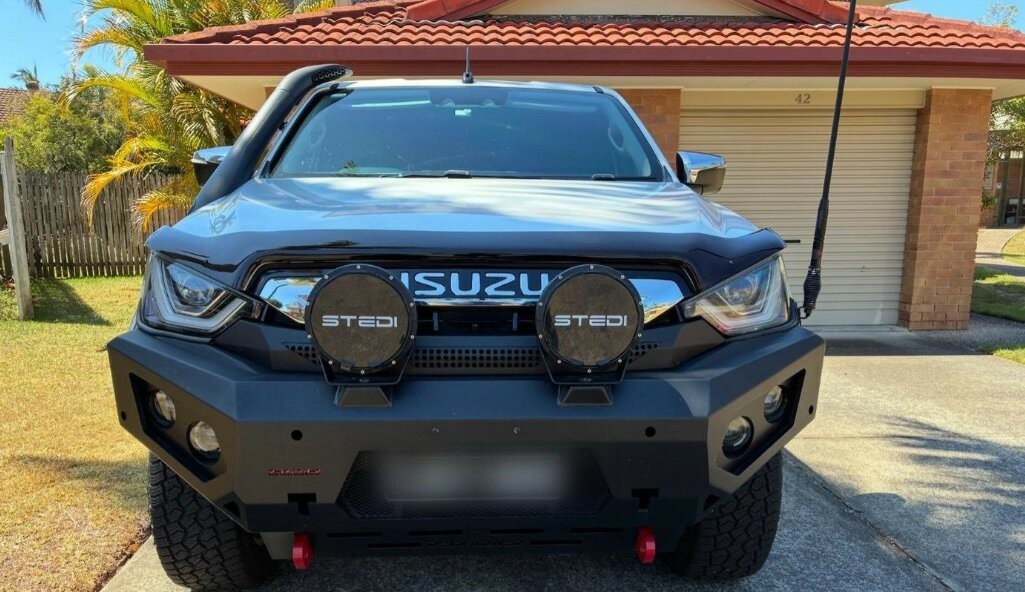 Isuzu D-max image 1