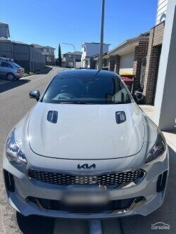 Kia Stinger image 2