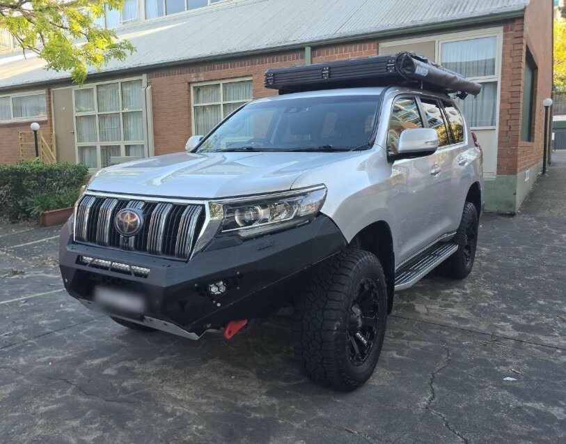 Toyota Landcruiser Prado image 1