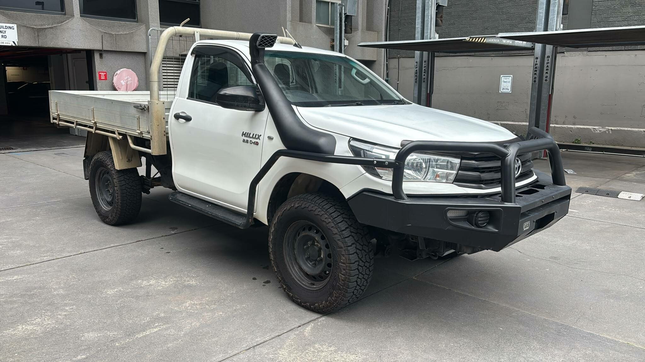 Toyota Hilux image 1
