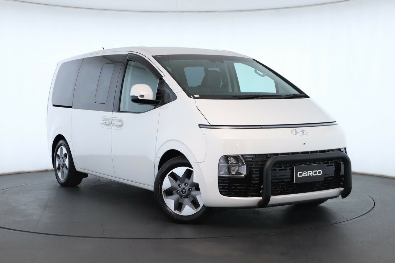Hyundai Staria image 1