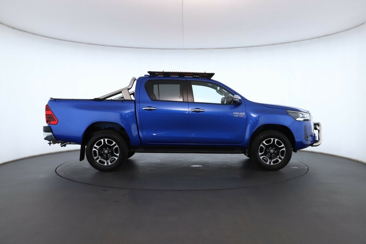 Toyota Hilux image 3
