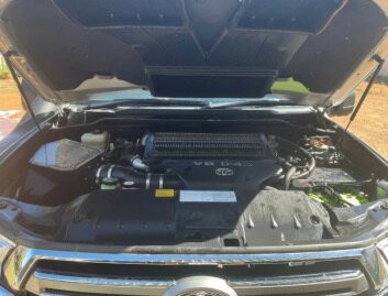 Toyota Landcruiser image 4