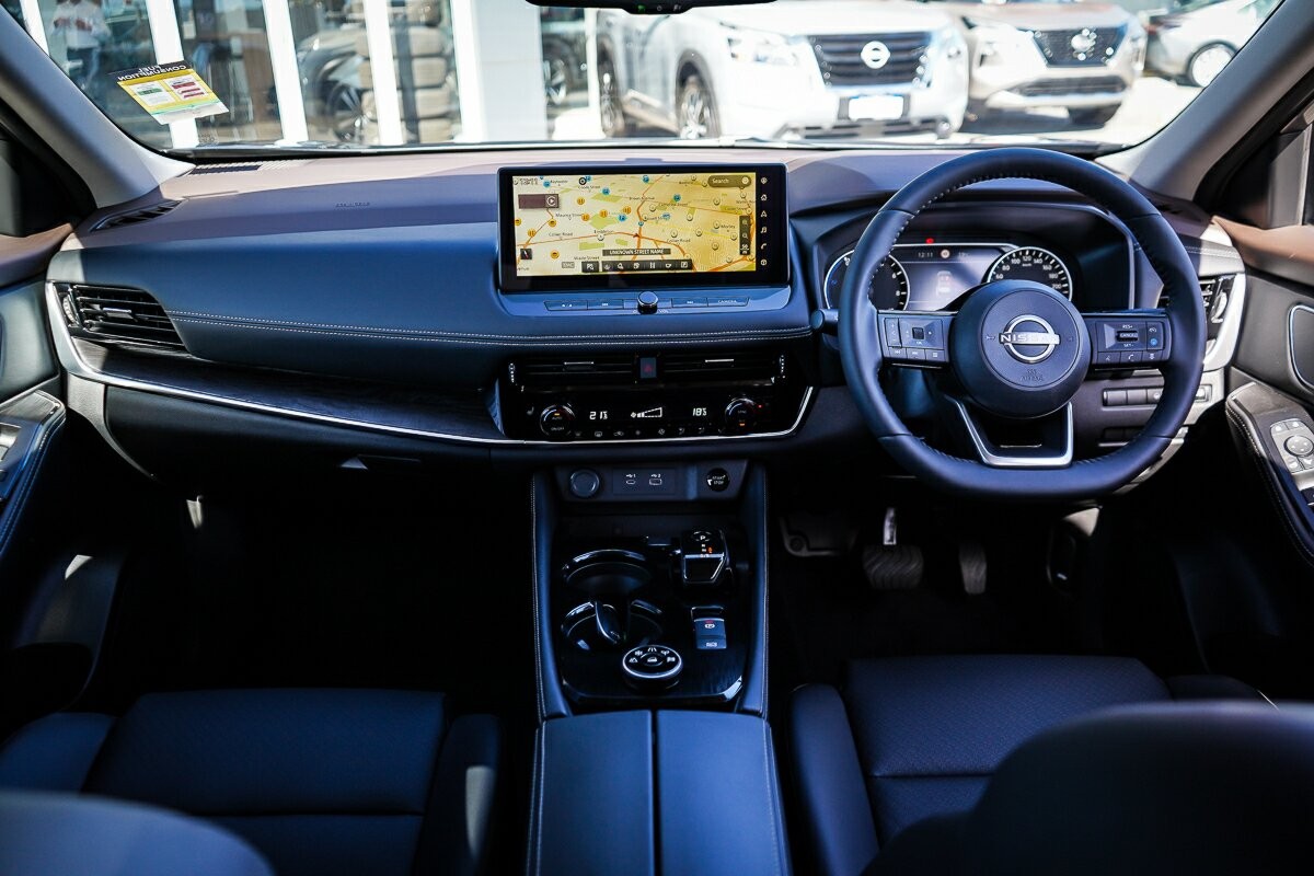 Nissan X-trail image 3