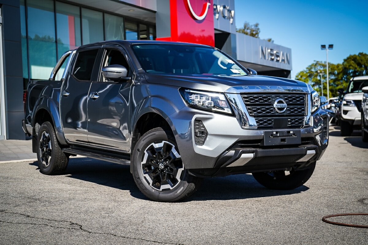 Nissan Navara image 1