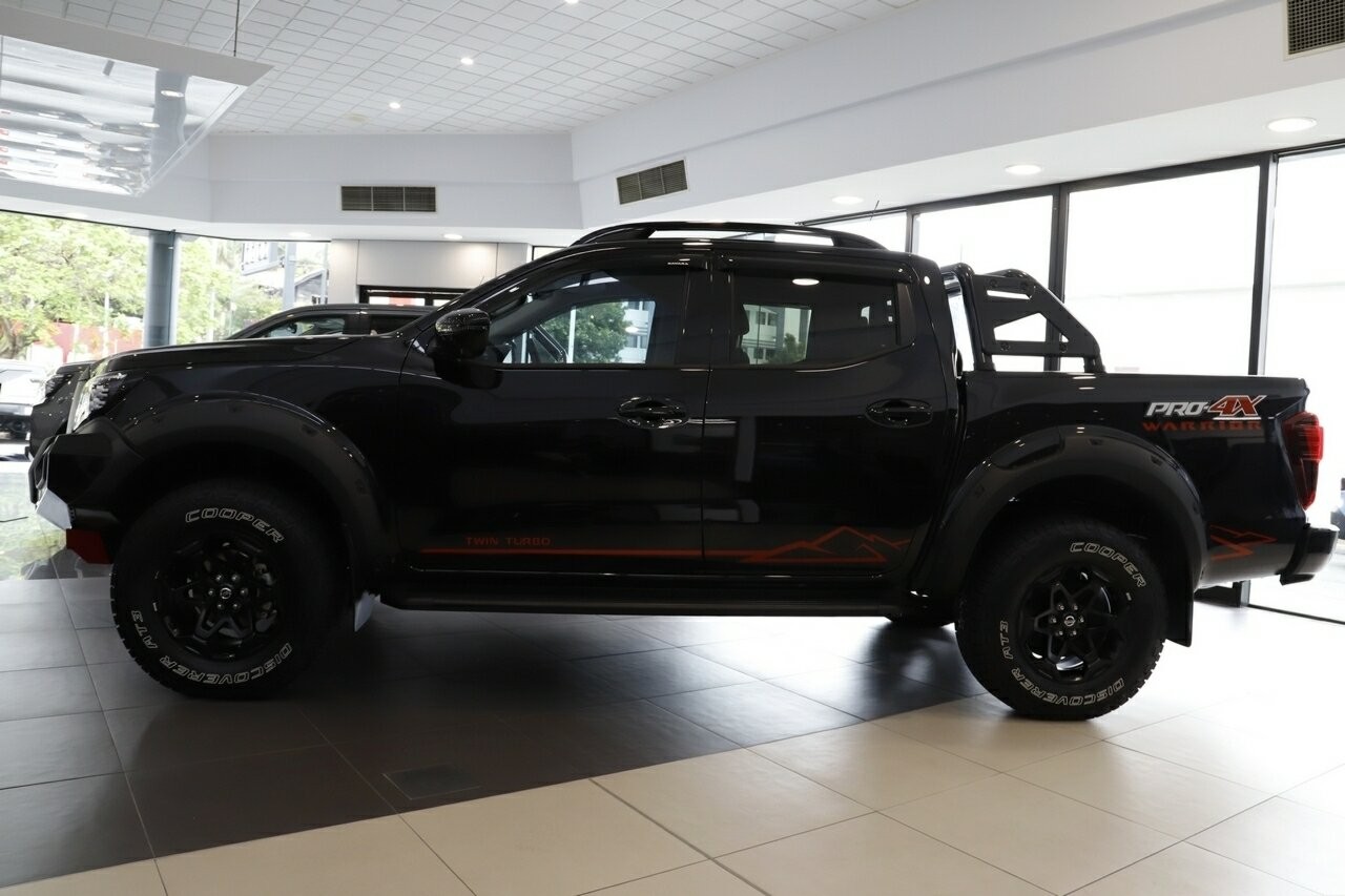 Nissan Navara image 2