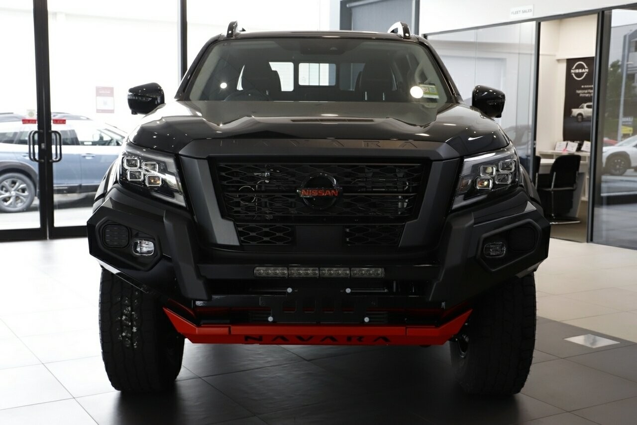 Nissan Navara image 4