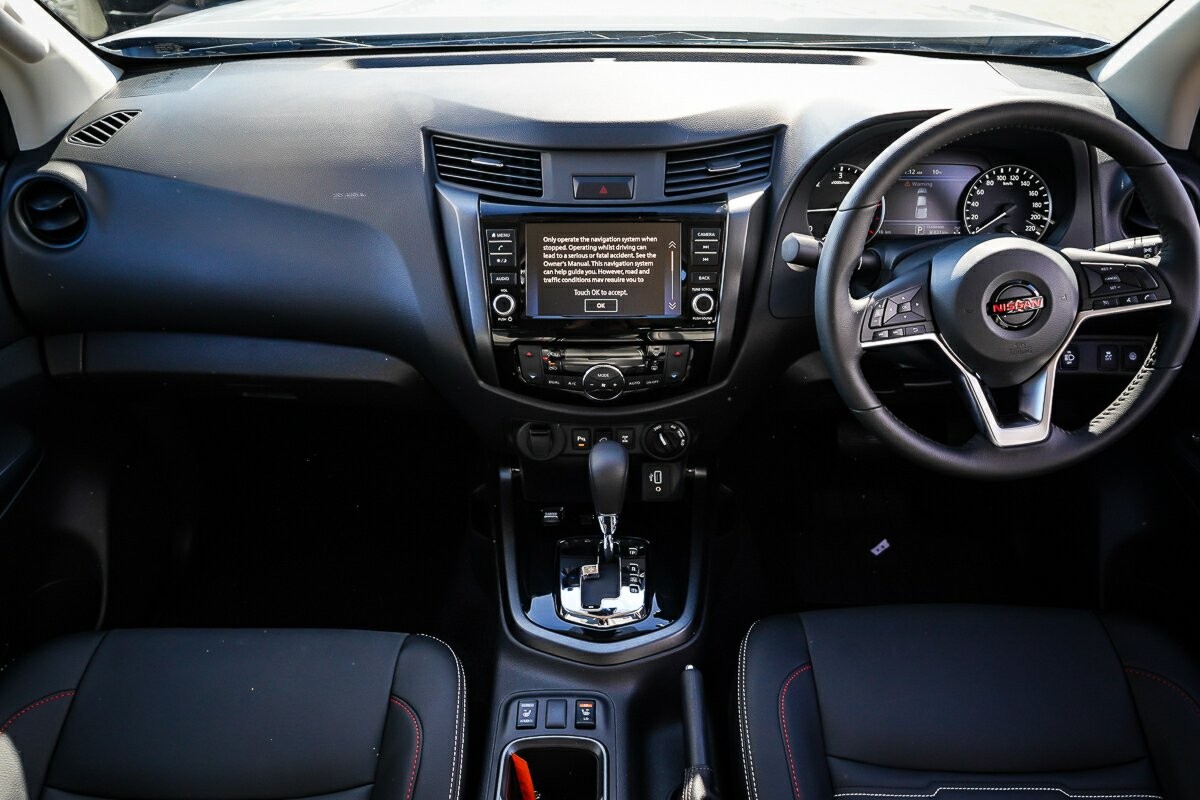 Nissan Navara image 3