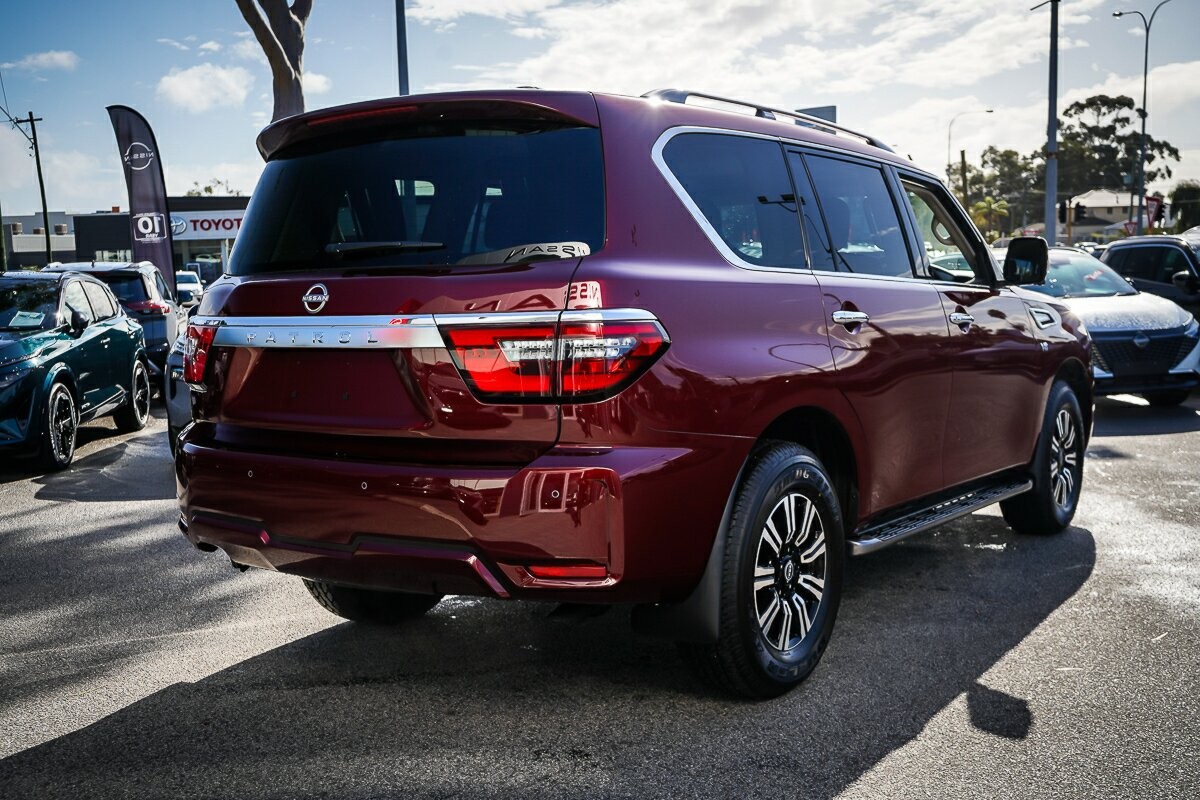 Nissan Patrol image 4