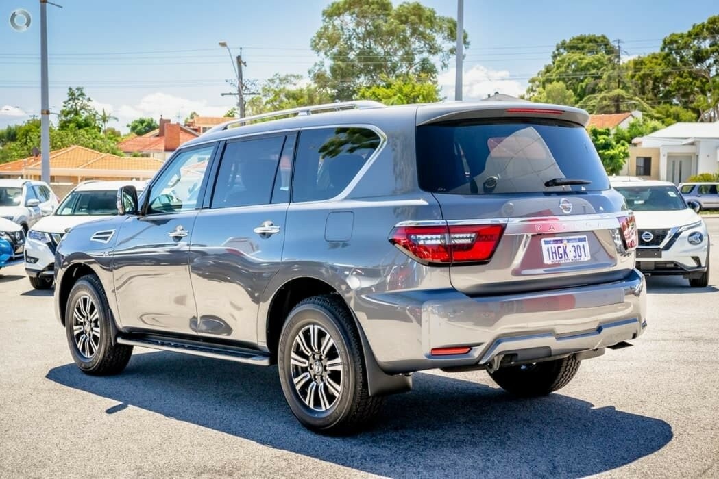 Nissan Patrol image 2