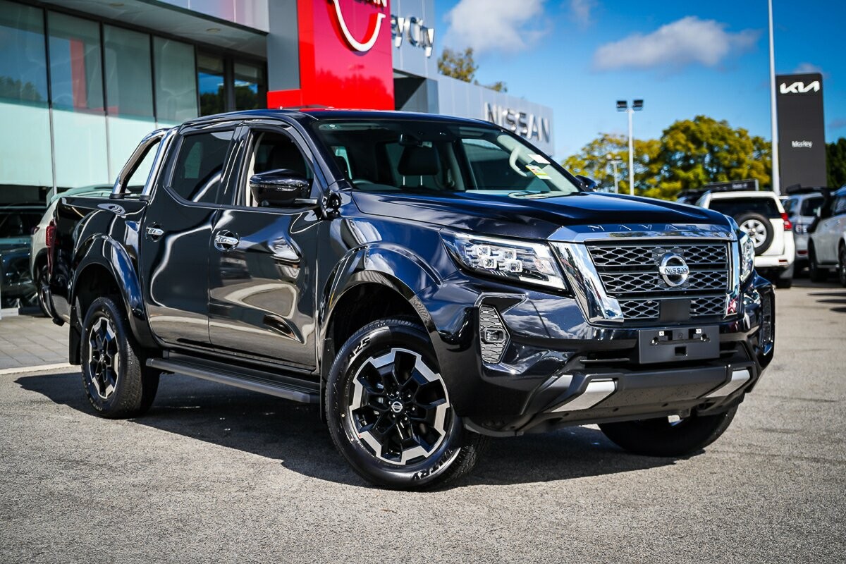 Nissan Navara image 1