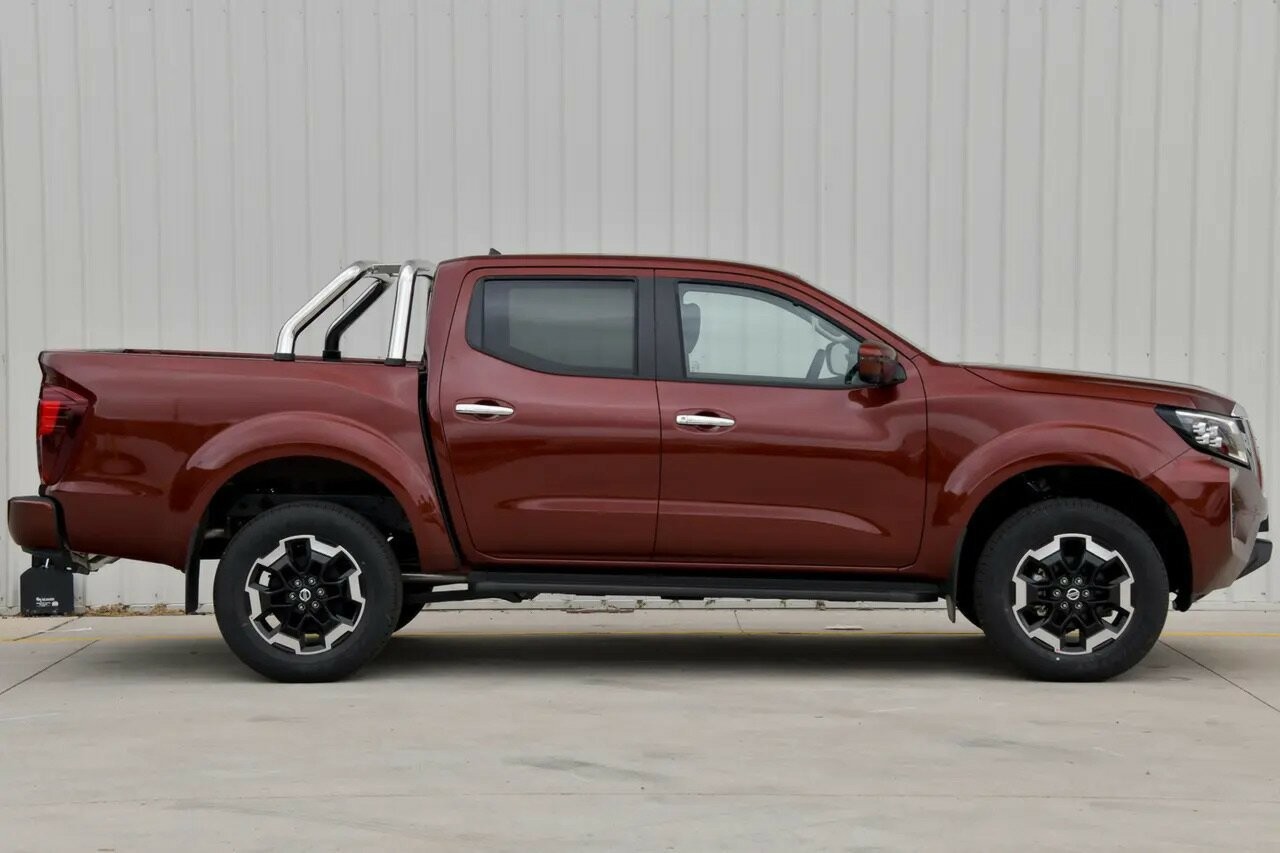 Nissan Navara image 3
