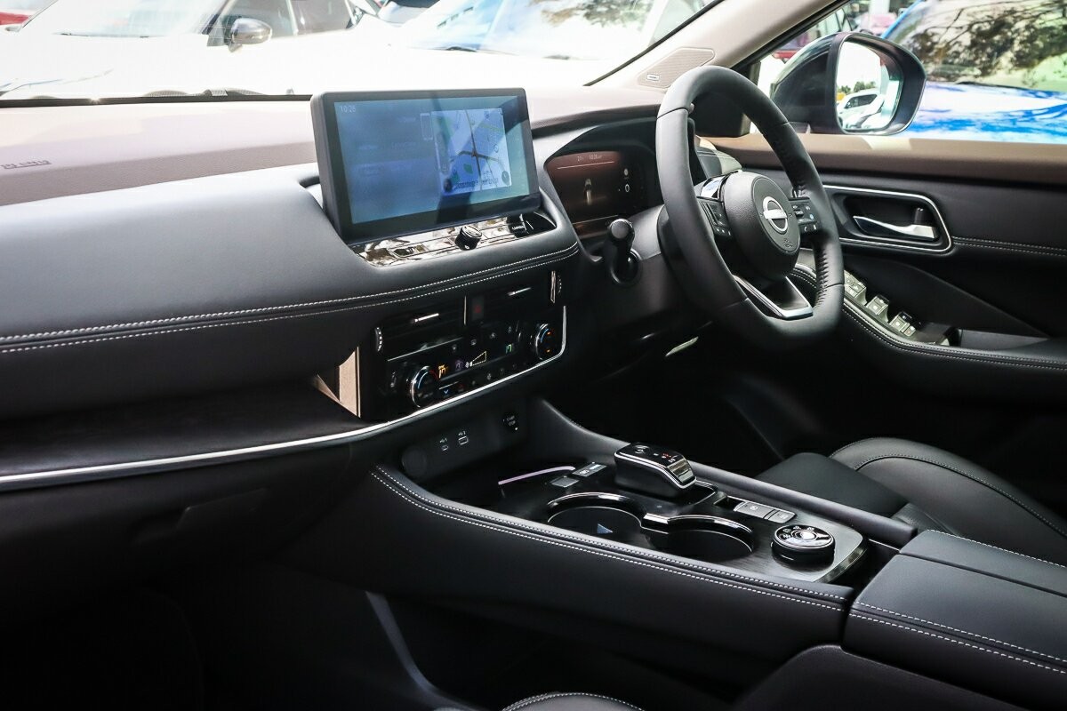 Nissan X-trail image 3