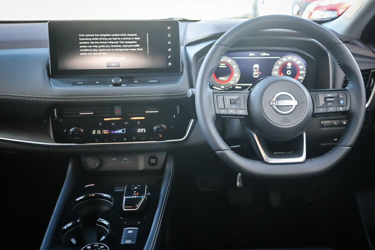 Nissan X-trail image 2