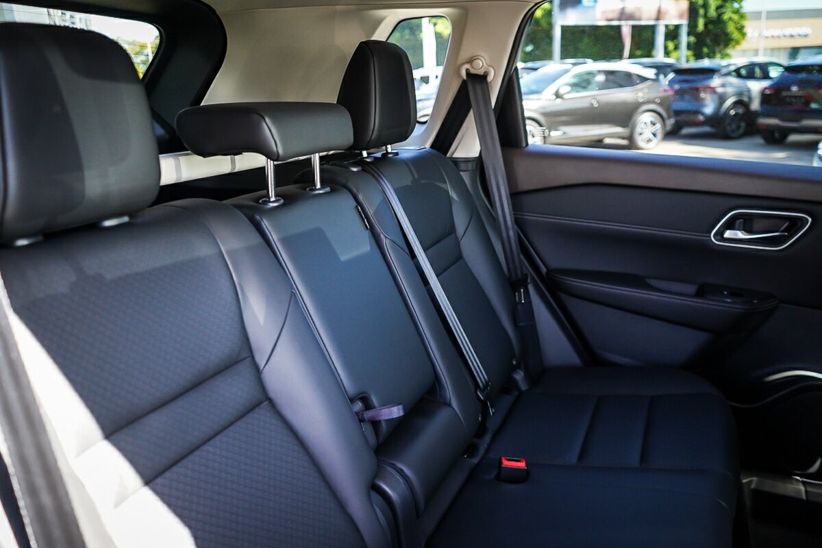 Nissan X-trail image 3