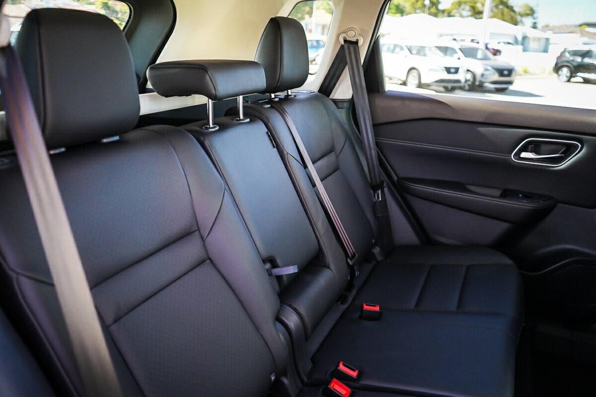 Nissan X-trail image 4