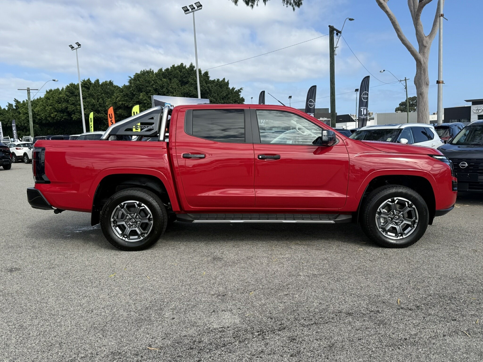 Nissan Navara image 4