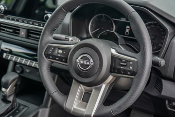 https://vehicle-cdn.autoleague.cloud/30739_2994893_11.jpg