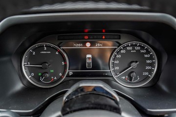 https://vehicle-cdn.autoleague.cloud/30739_2994893_17.jpg