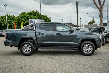 https://vehicle-cdn.autoleague.cloud/30739_2994893_7.jpg
