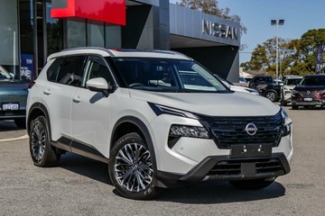 https://vehicle-cdn.autoleague.cloud/30739_2997796_1.jpg