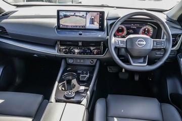 https://vehicle-cdn.autoleague.cloud/30739_2997796_11.jpg