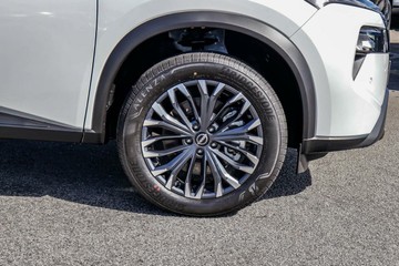 https://vehicle-cdn.autoleague.cloud/30739_2997796_25.jpg