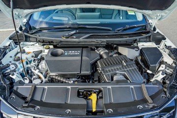 https://vehicle-cdn.autoleague.cloud/30739_2997796_28.jpg