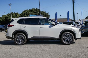 https://vehicle-cdn.autoleague.cloud/30739_2997796_7.jpg