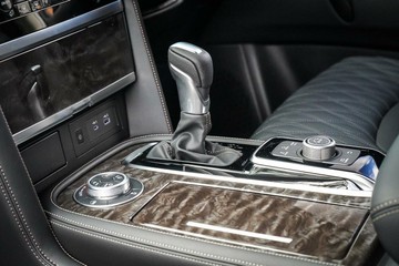 https://vehicle-cdn.autoleague.cloud/30739_3000762_25.jpg