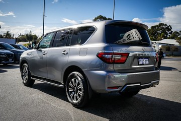 https://vehicle-cdn.autoleague.cloud/30739_3000762_26.jpg
