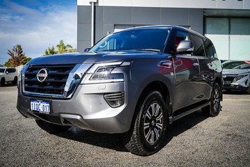 https://vehicle-cdn.autoleague.cloud/30739_3000762_30.jpg