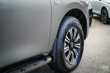 https://vehicle-cdn.autoleague.cloud/30739_3000762_5.jpg