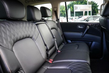 https://vehicle-cdn.autoleague.cloud/30739_3000762_7.jpg